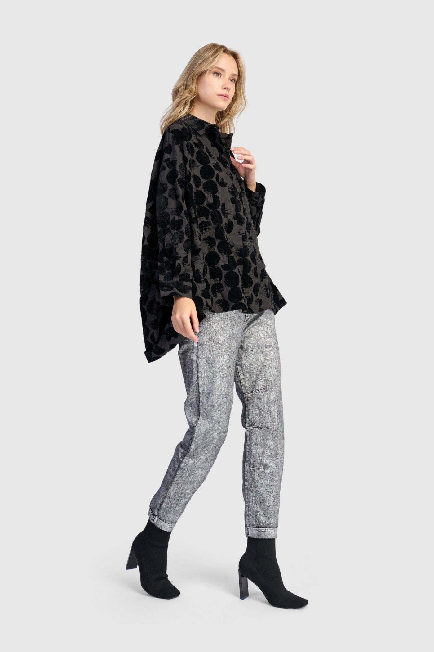 Black Dots