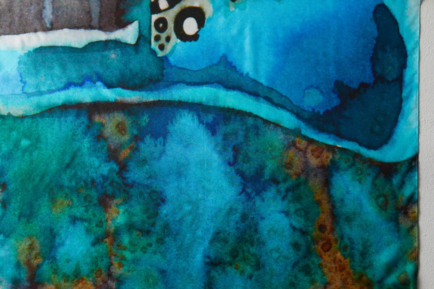 Abstract Scarf