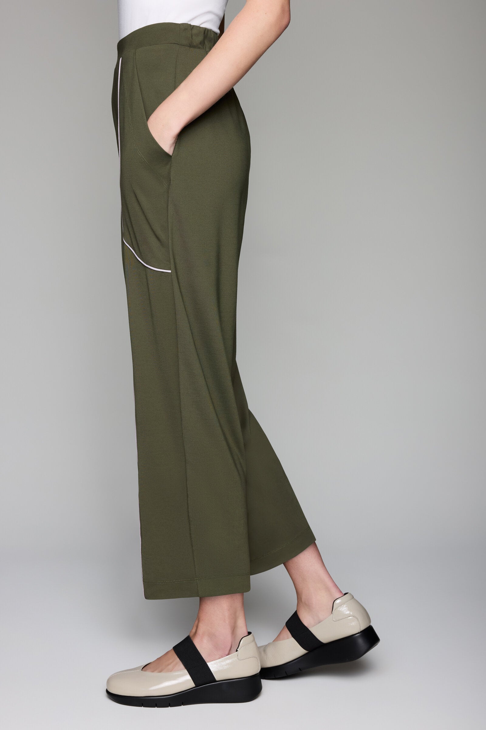 Contrast Stitch Jersey Pant