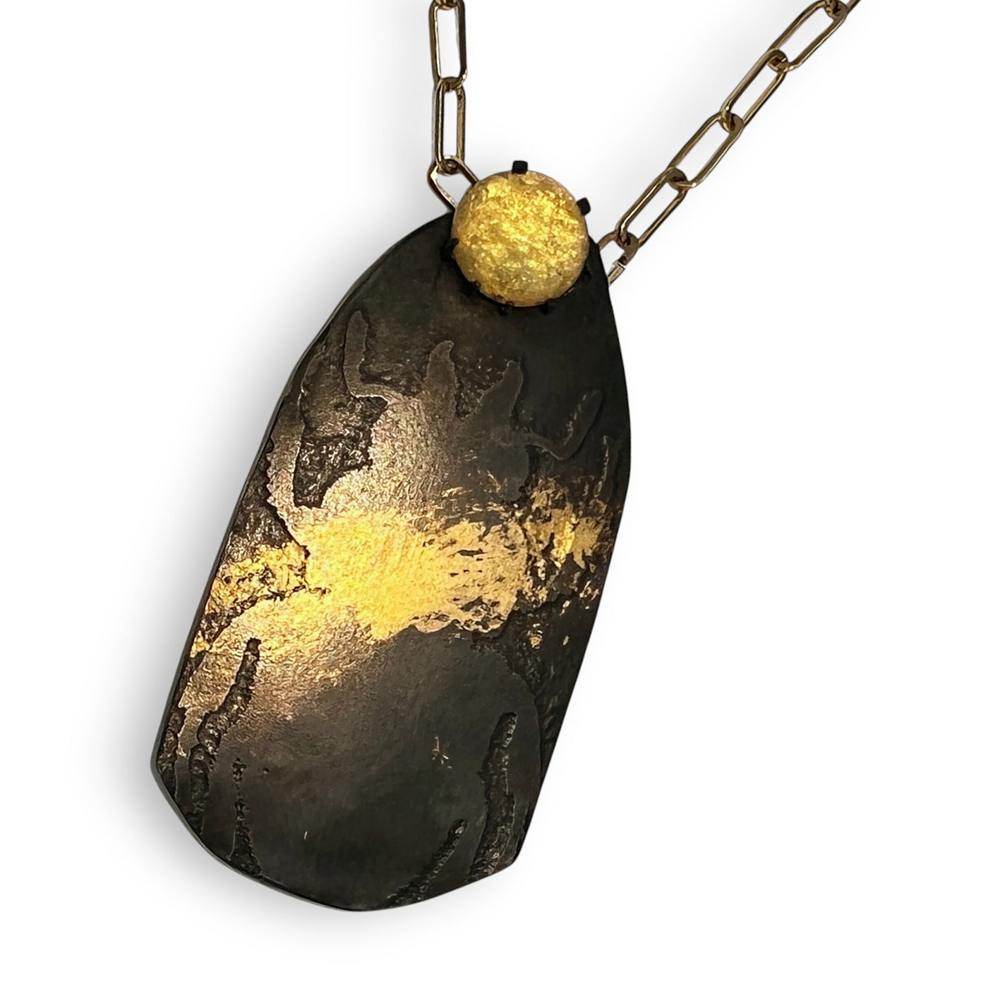 Mamori Pendant