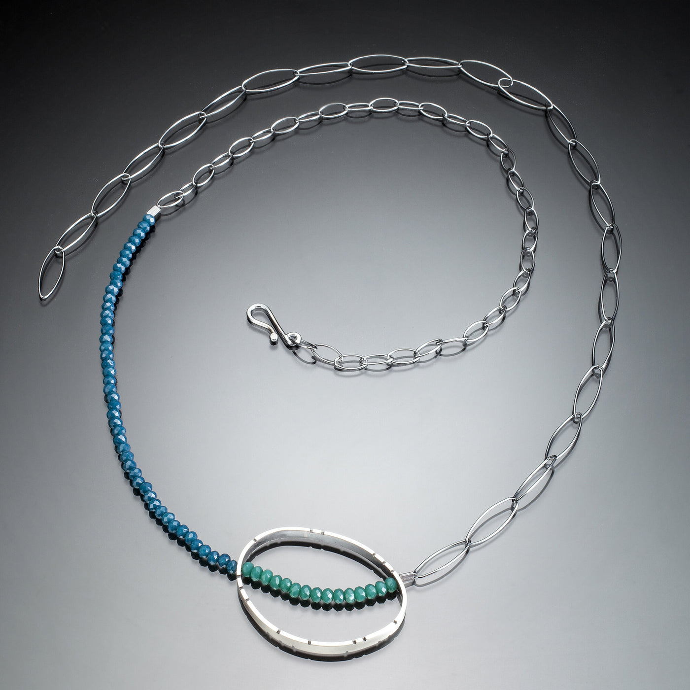 Onyx & Oval Necklace