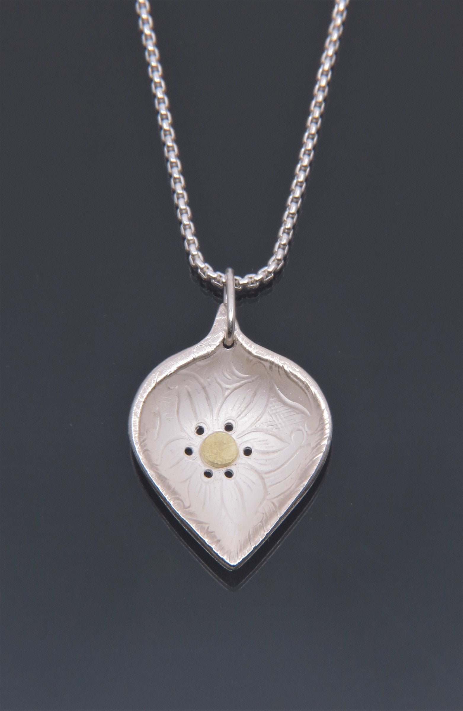 Small Leaf Pendant