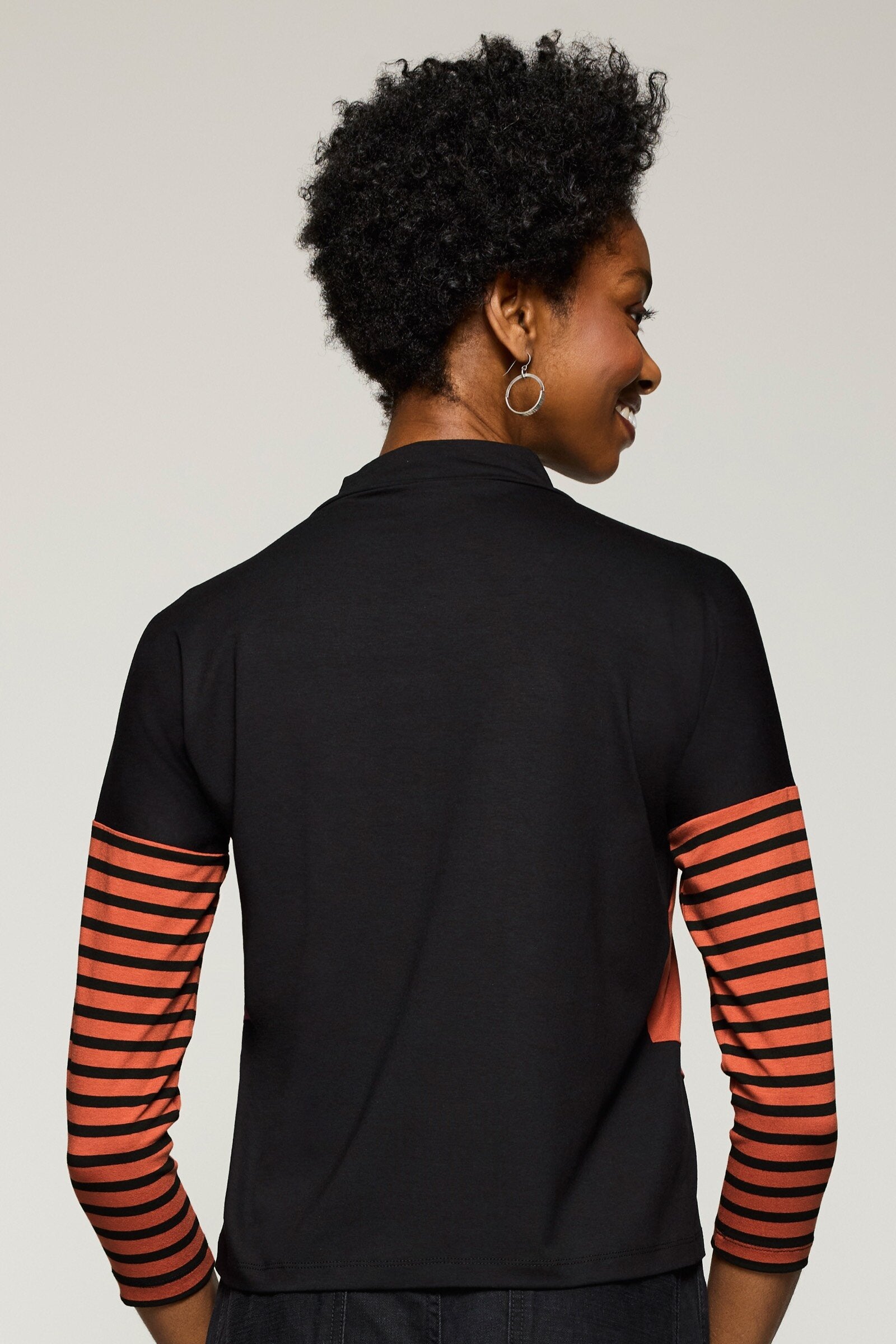 Cinnabar/Fig/Black