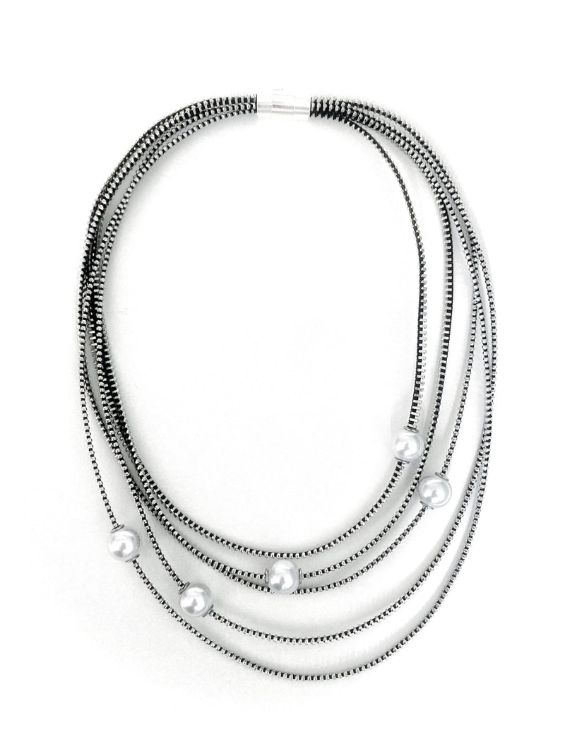 Pearls Zipper Necklace