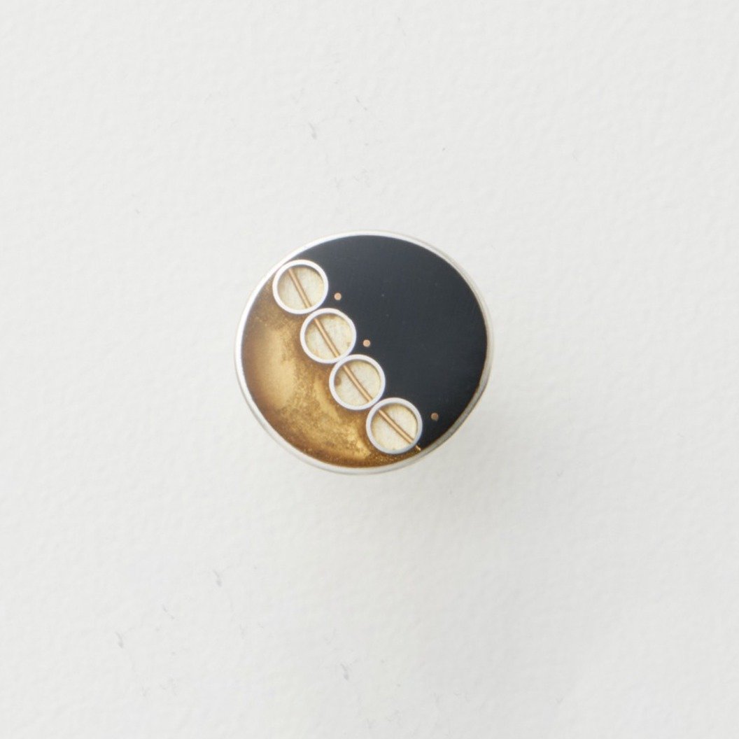 4 Circle Ring