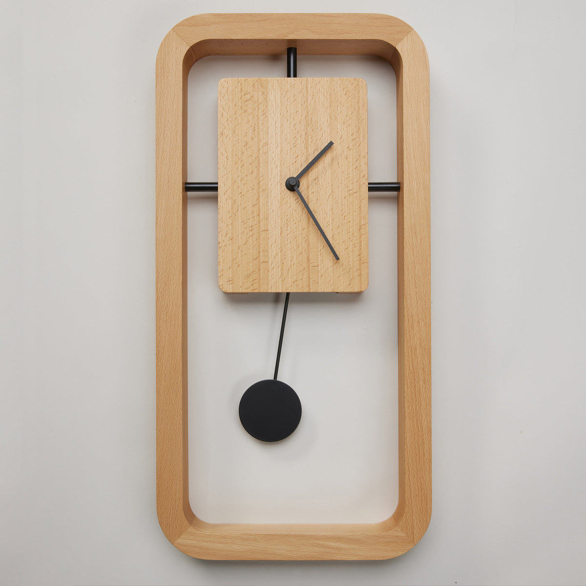 CURVEiture Clock | Photo by Steve Smith Photography