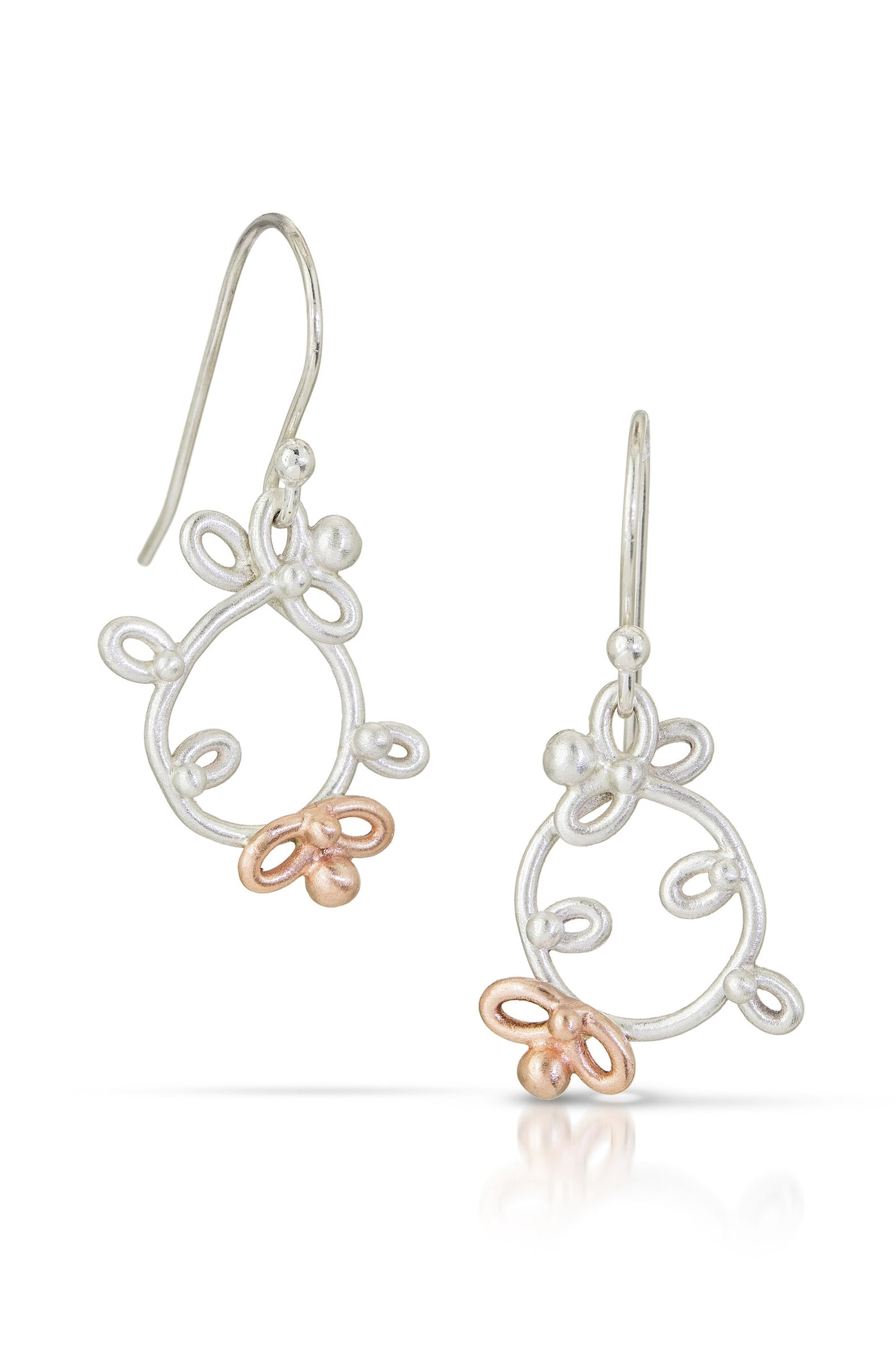 Rose Bee Mini Wreath Earrings