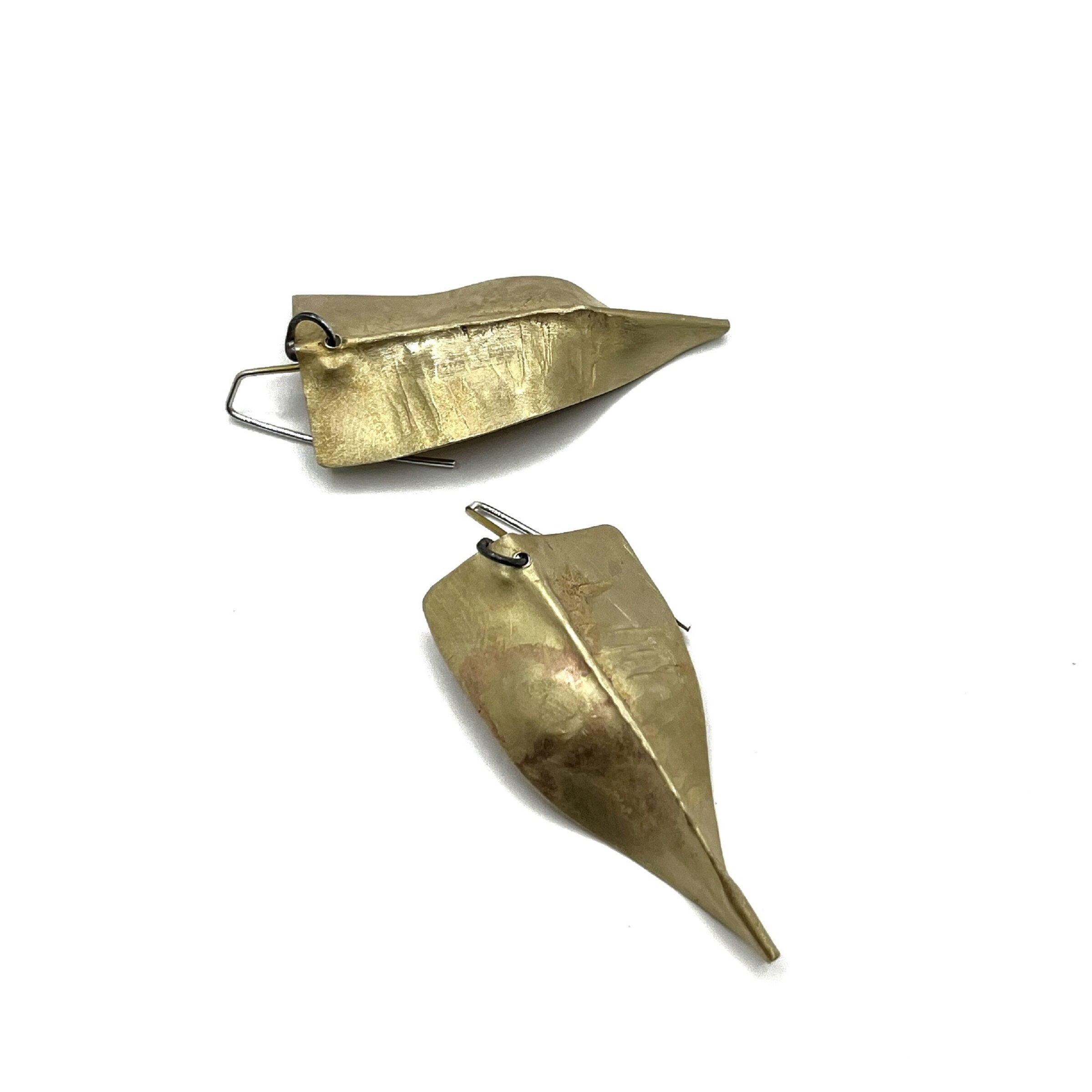 Shield Earrings No. 3896