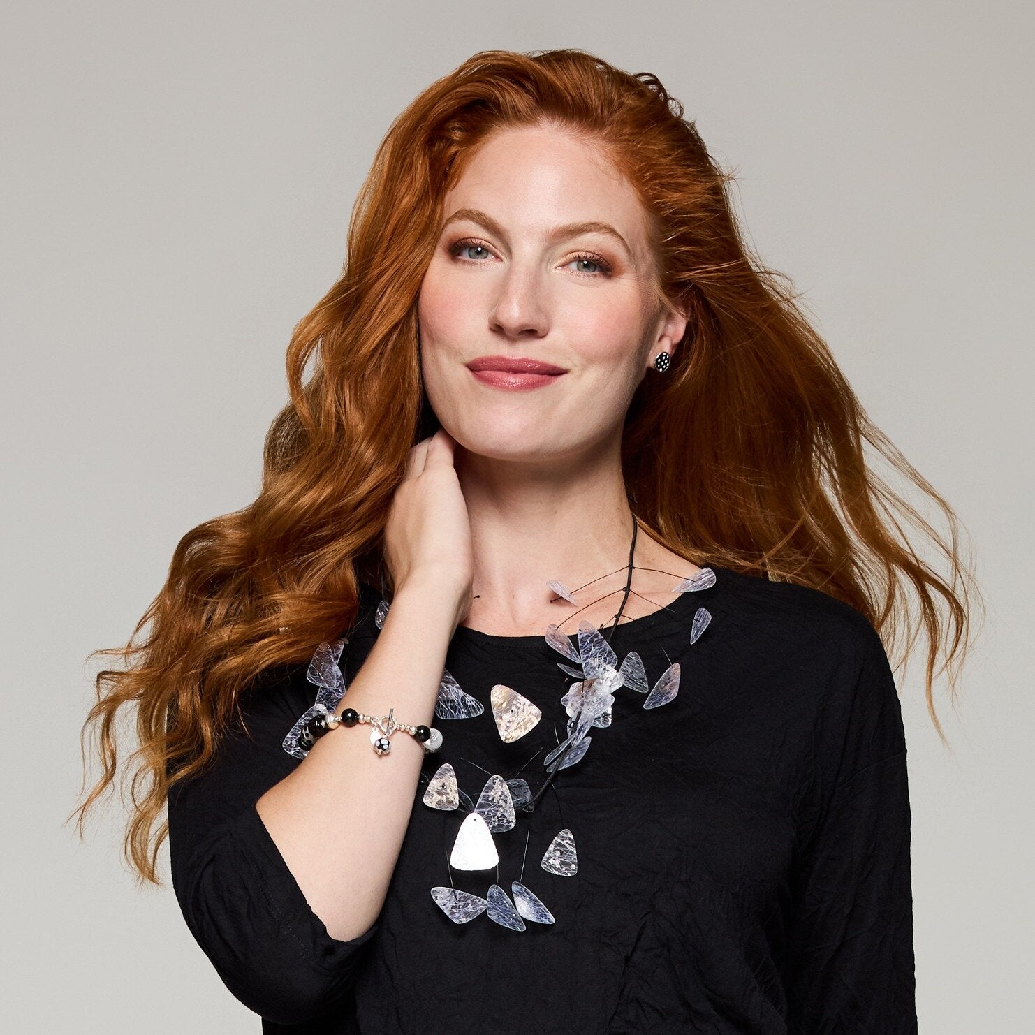 Mica Kinetic Necklace