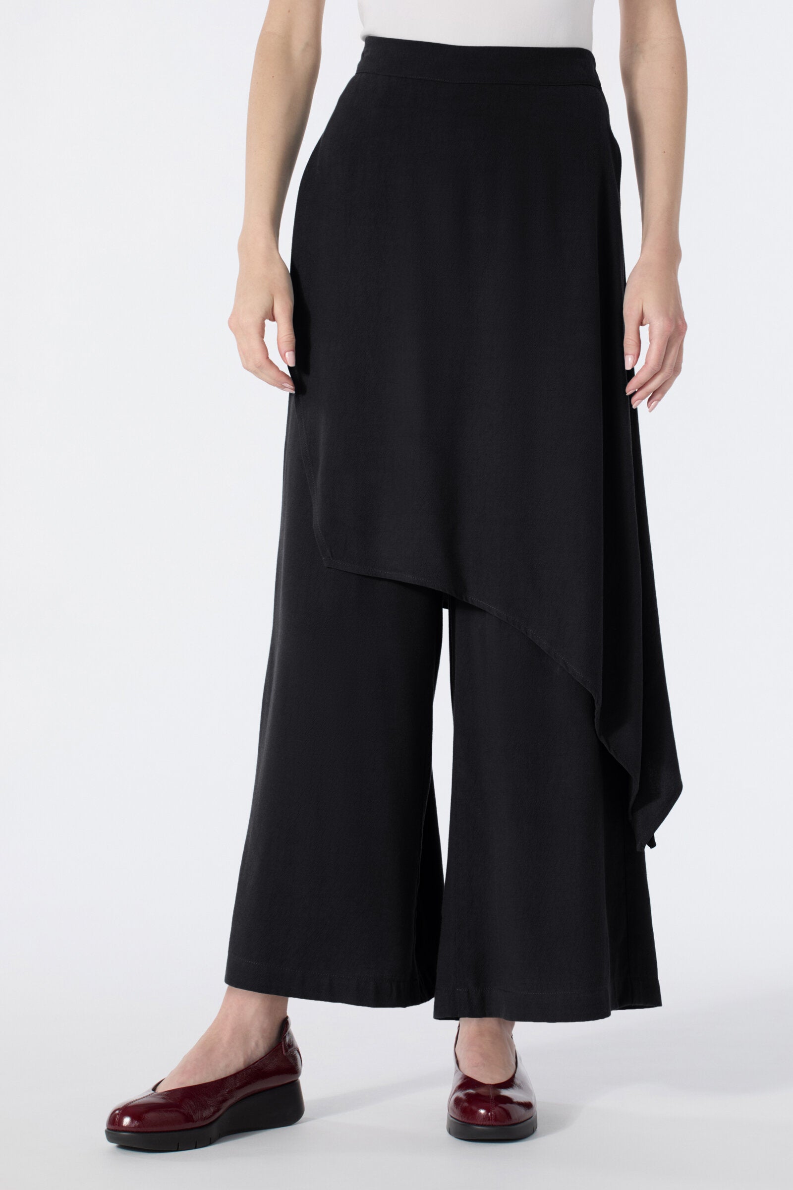 Sandwashed Pebble Elena Skirted Pant