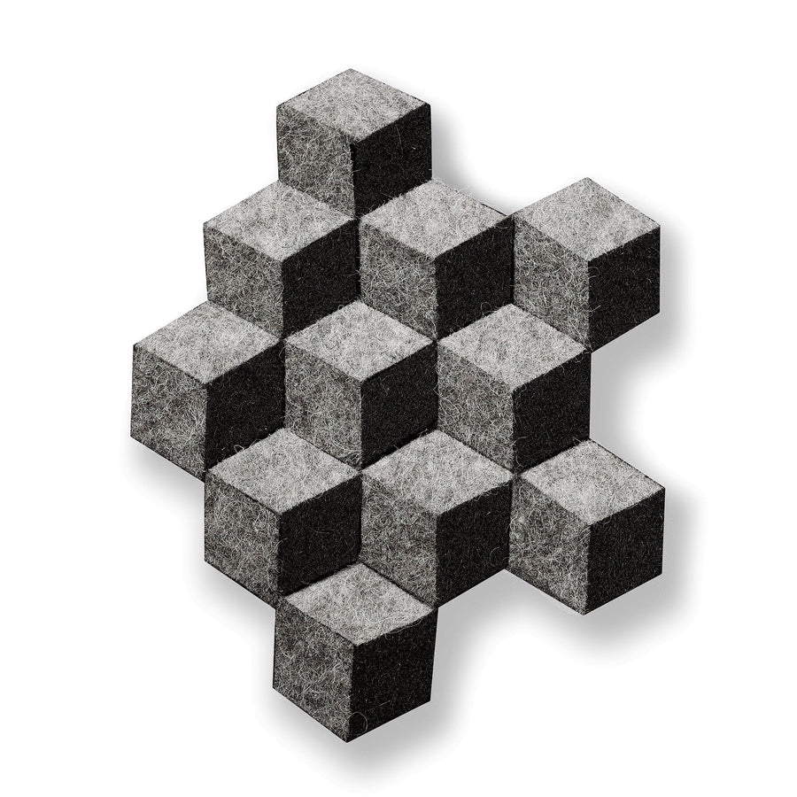 Monochromatic Cubic Brooch