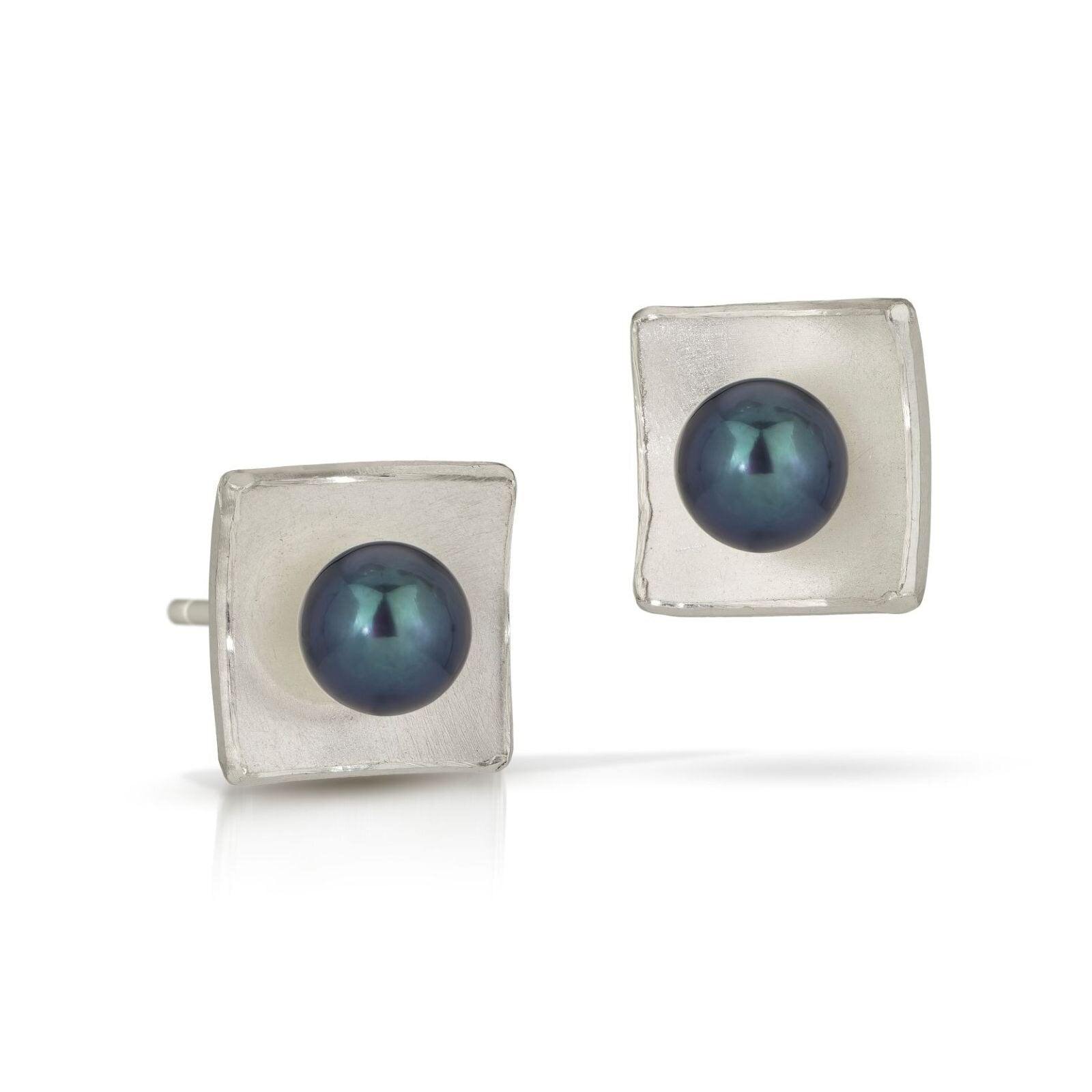 Black Pearl, Large, Sterling Silver Posts