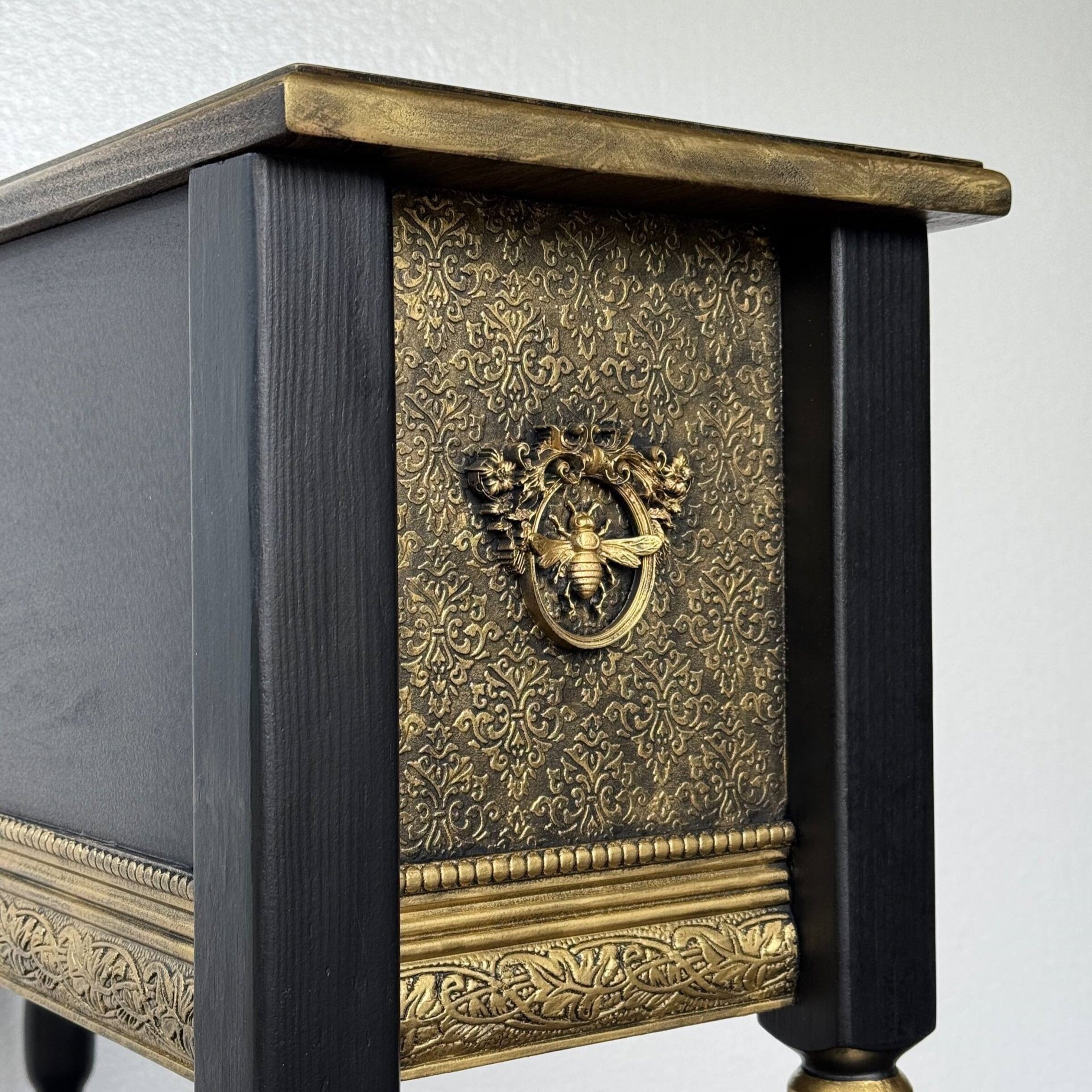Strawberry Thief Narrow Console table