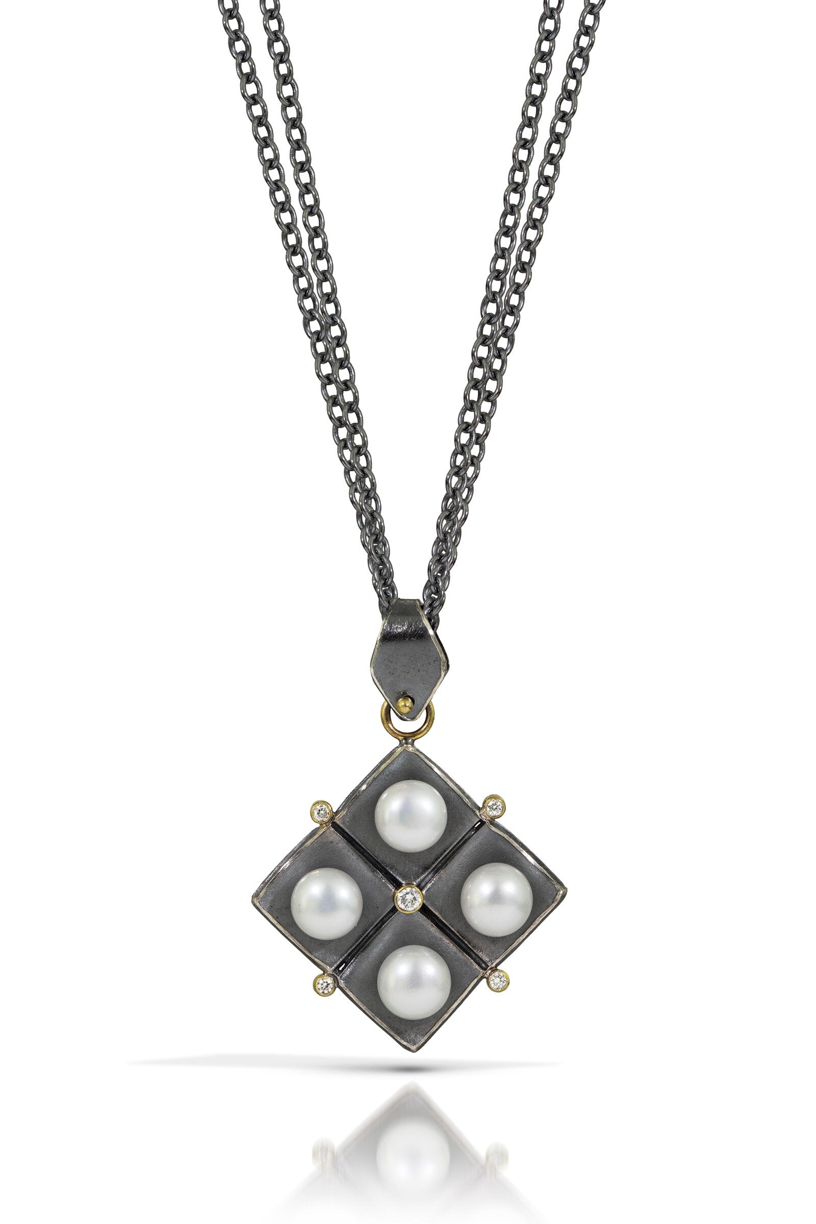 Black & Gold Square Flower Pearl Necklace