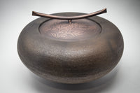 Large Mica Oak Leaf Vessel