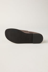 Aura Flat