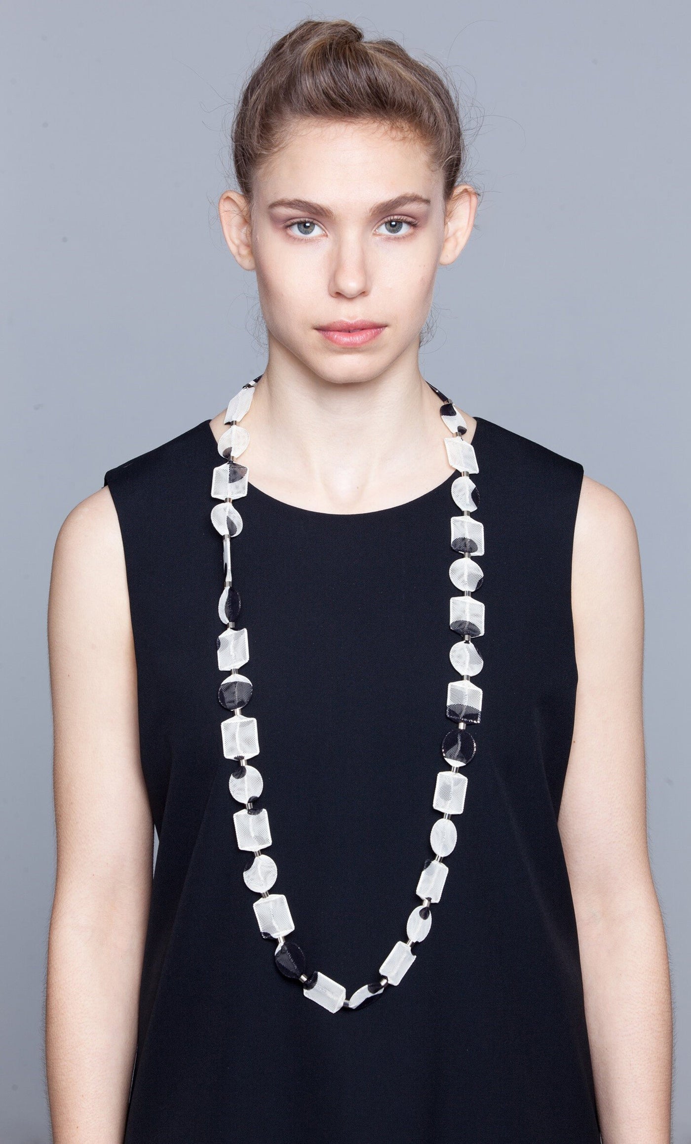Polka Dots Black/Off-White