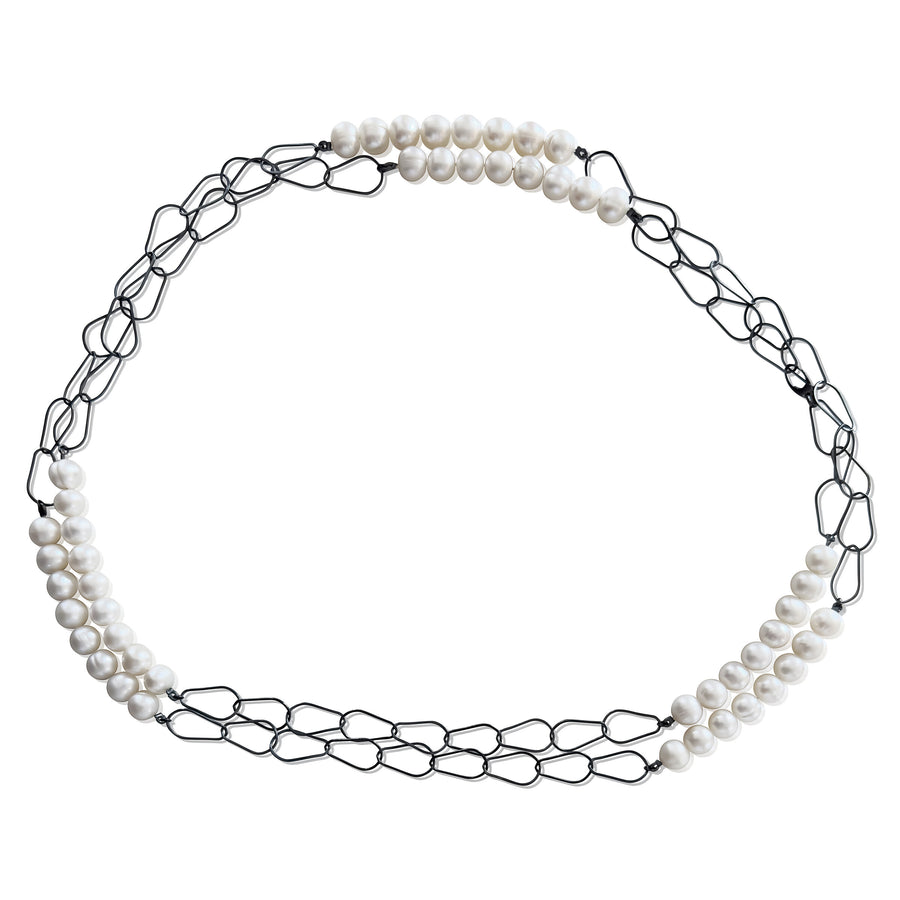 Chained Pearls Necklace
