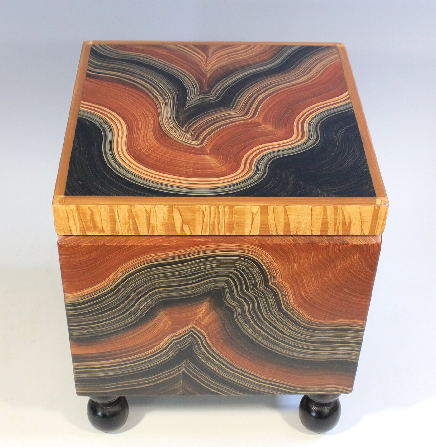 Aspen Cube Trunk