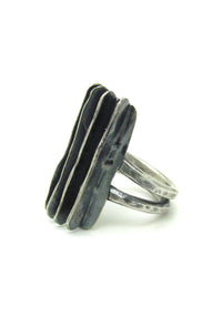 Hammered Lines Shield Ring