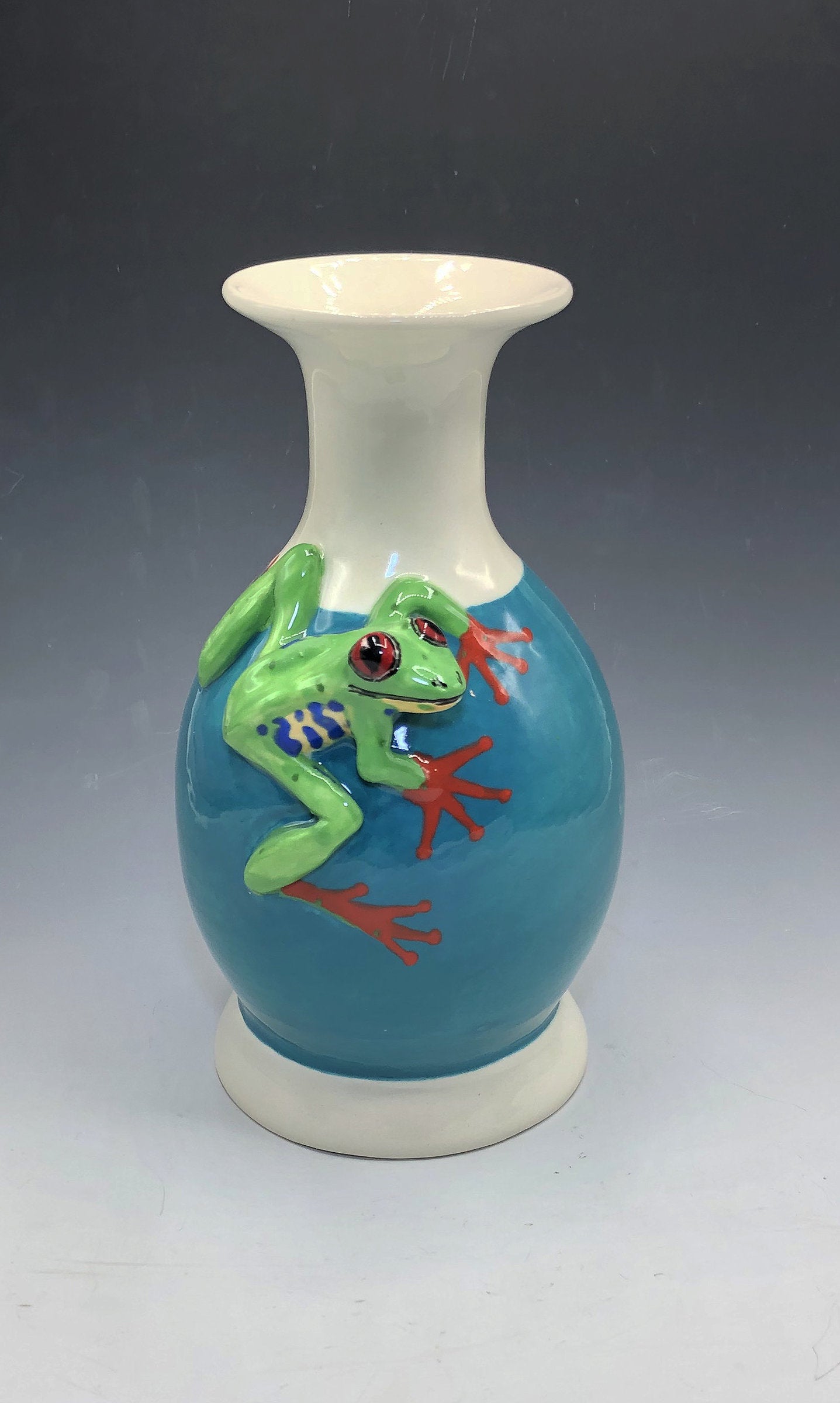 Red Eyed Tree Frog Turquoise Vase