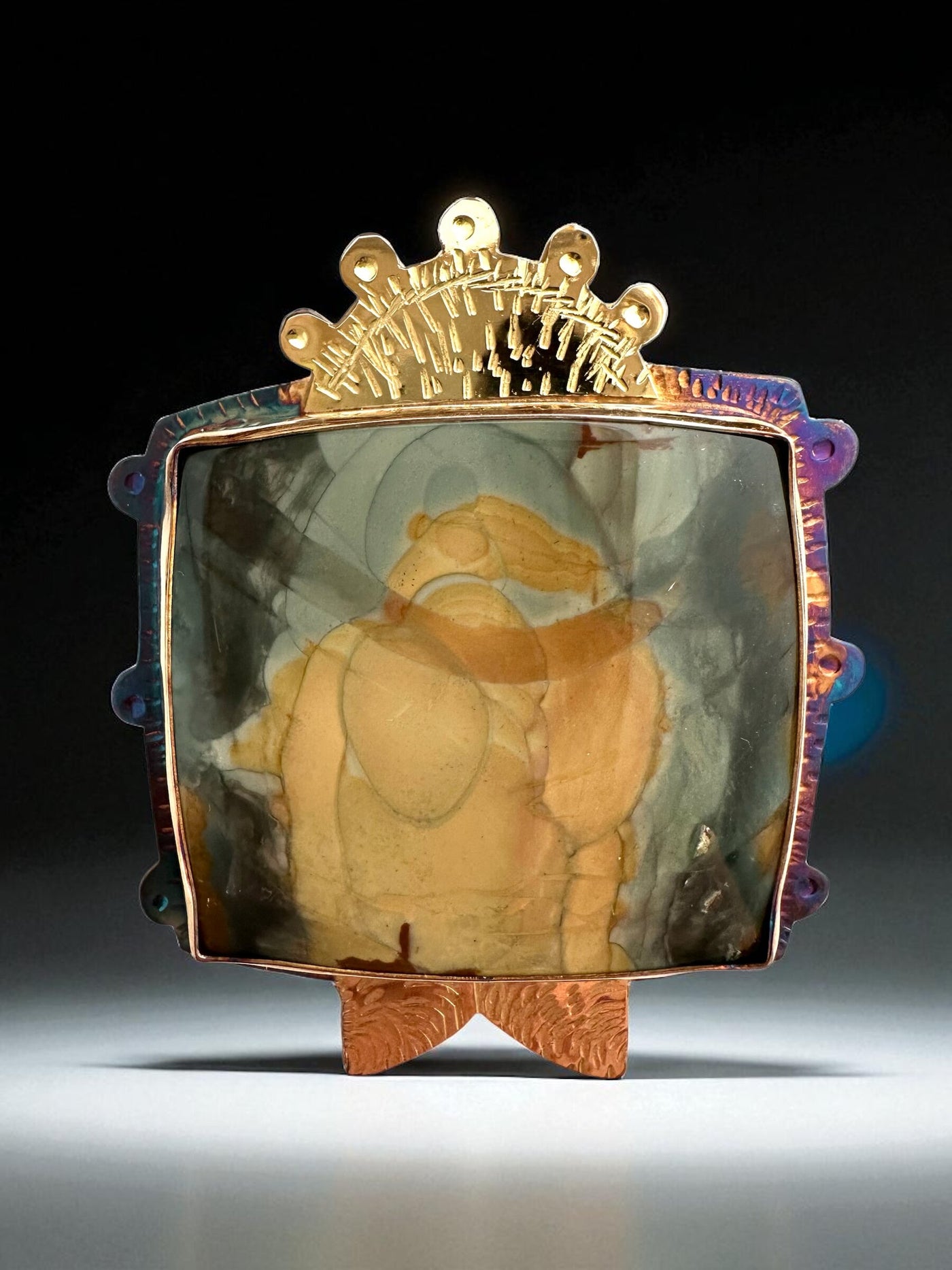 Royalty Pin