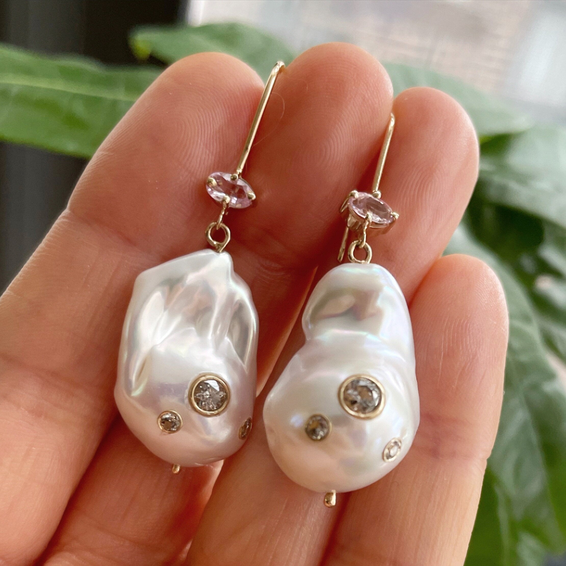 Petal Pearl Jackie Earrings