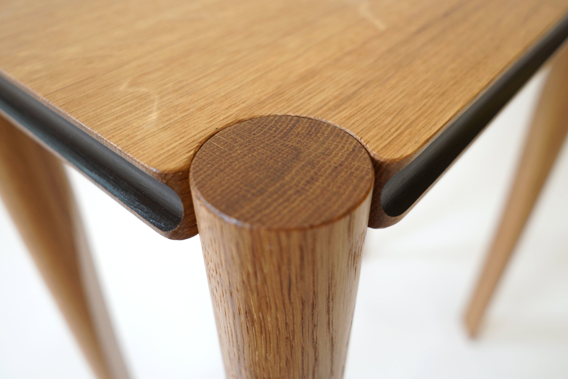Aviateur Side Table, White Oak