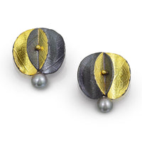 Hortensia Post Earrings