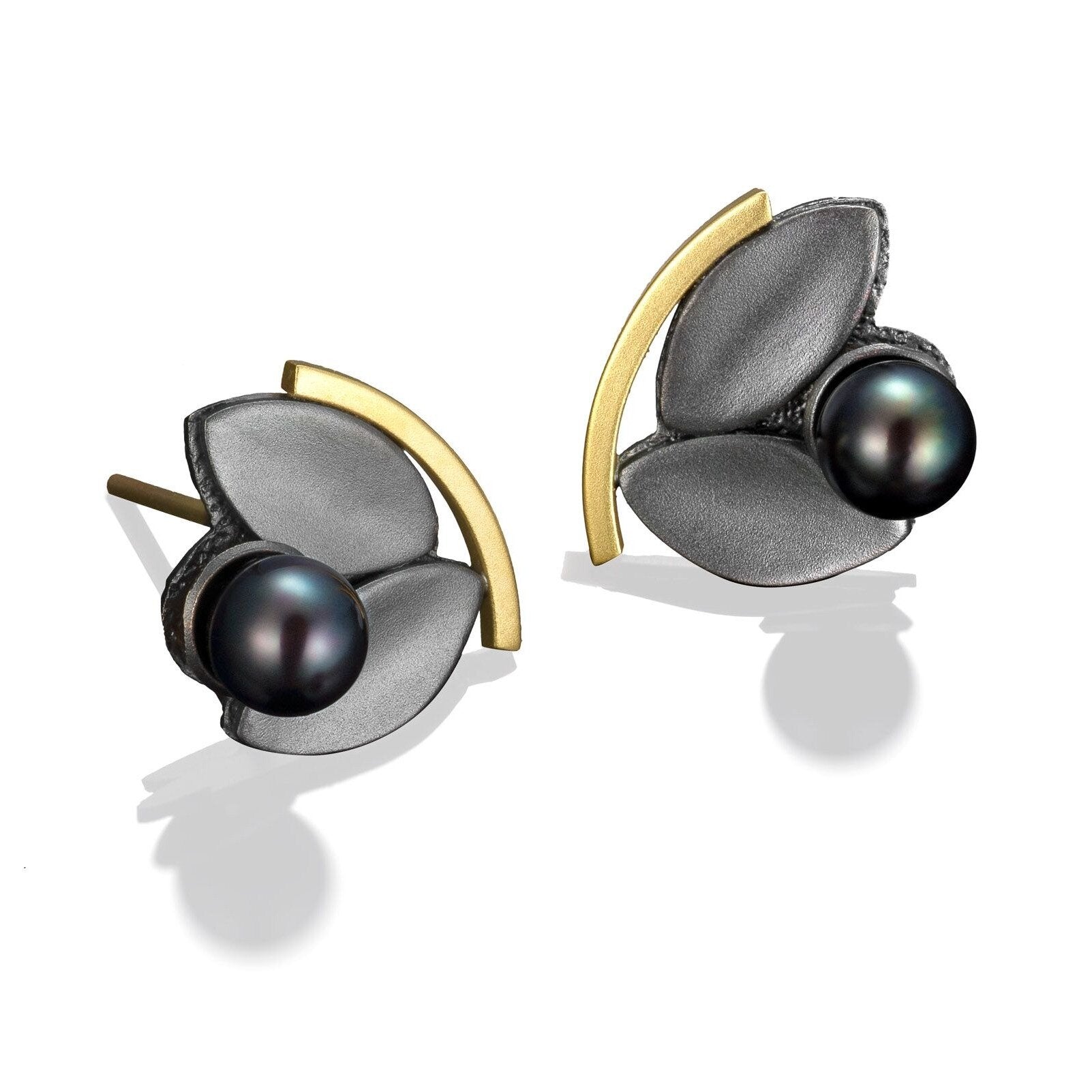 Petal Pearl Earrings