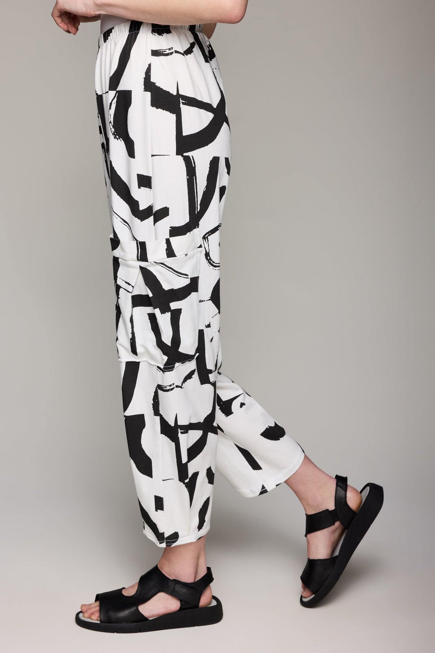 Side Pocket Crop Pant