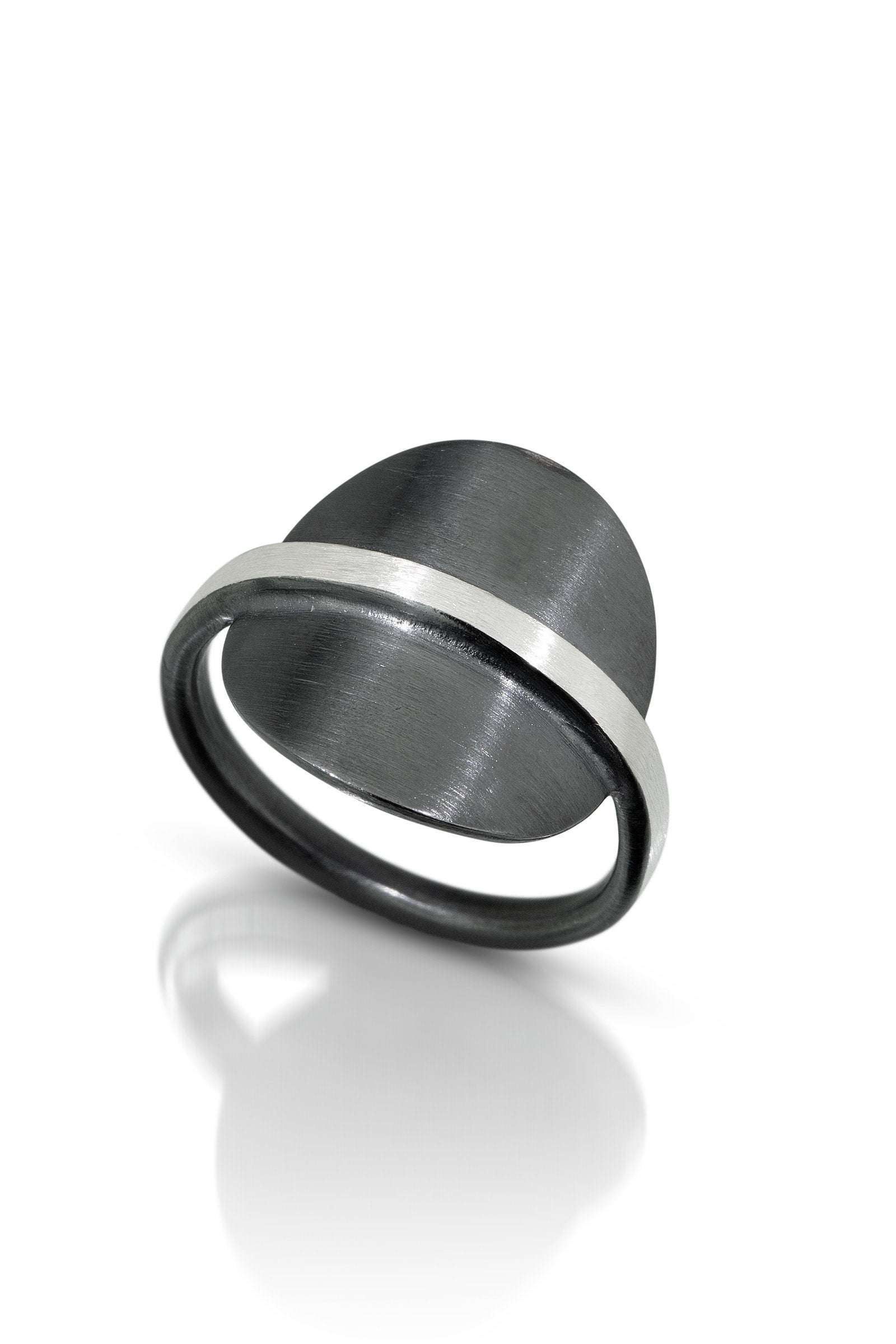medium oxidized silver