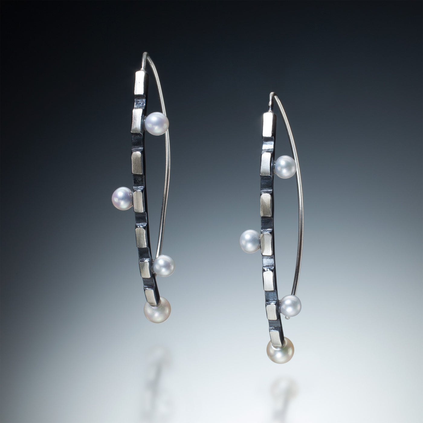 Black and White Curve Earrings