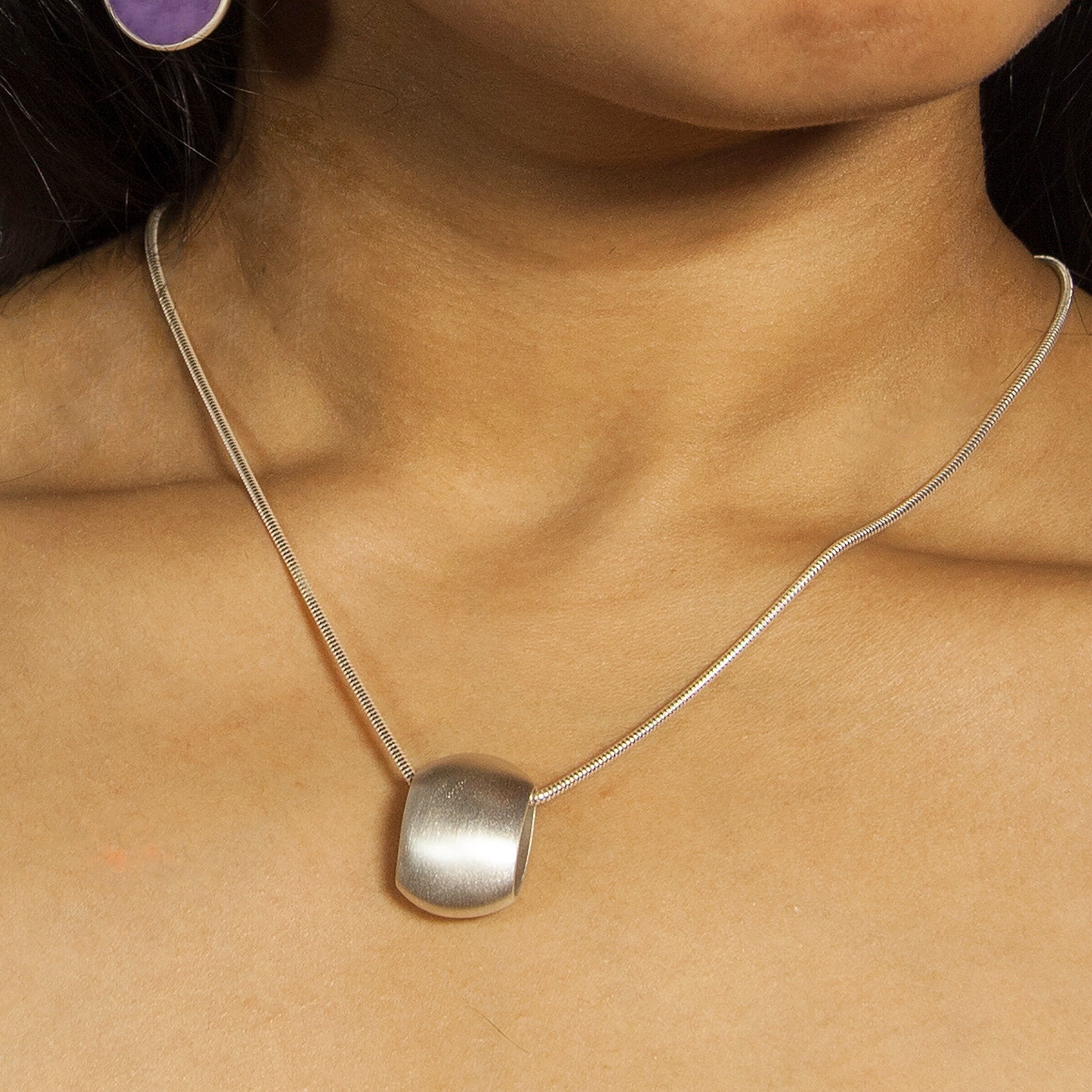16" brushed silver chain