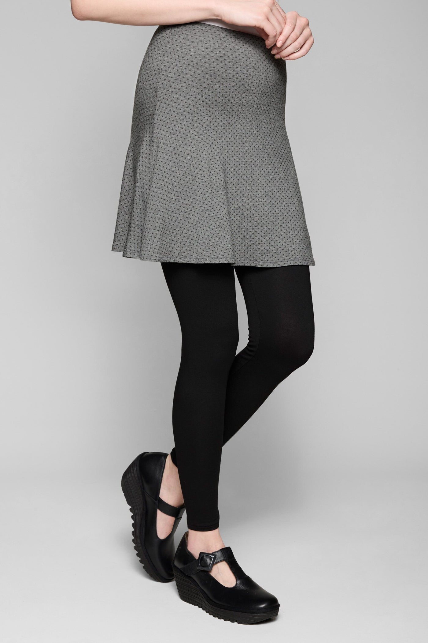 Wearing Tights Grey Skirt With Black Tights Wear Tights Grey Skirt