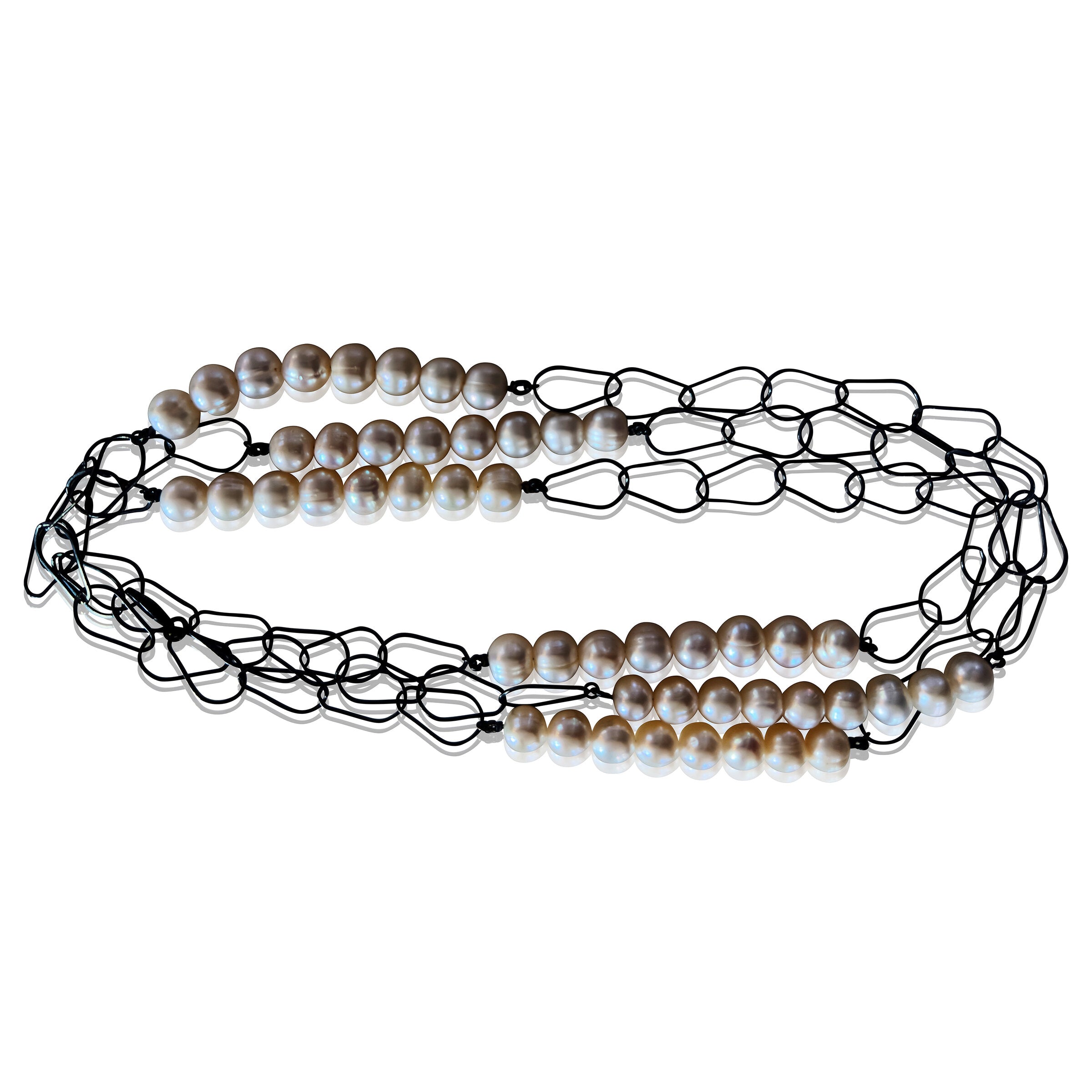 Chained Pearls Necklace
