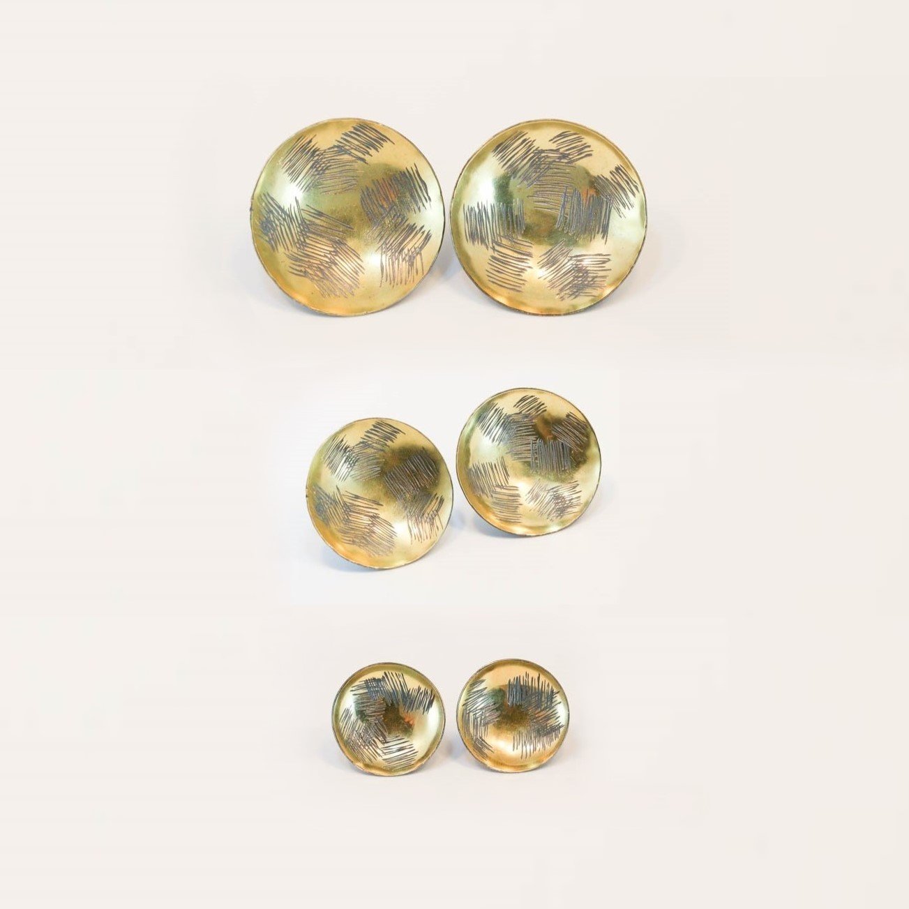 top to bottom: Large, Medium, Small