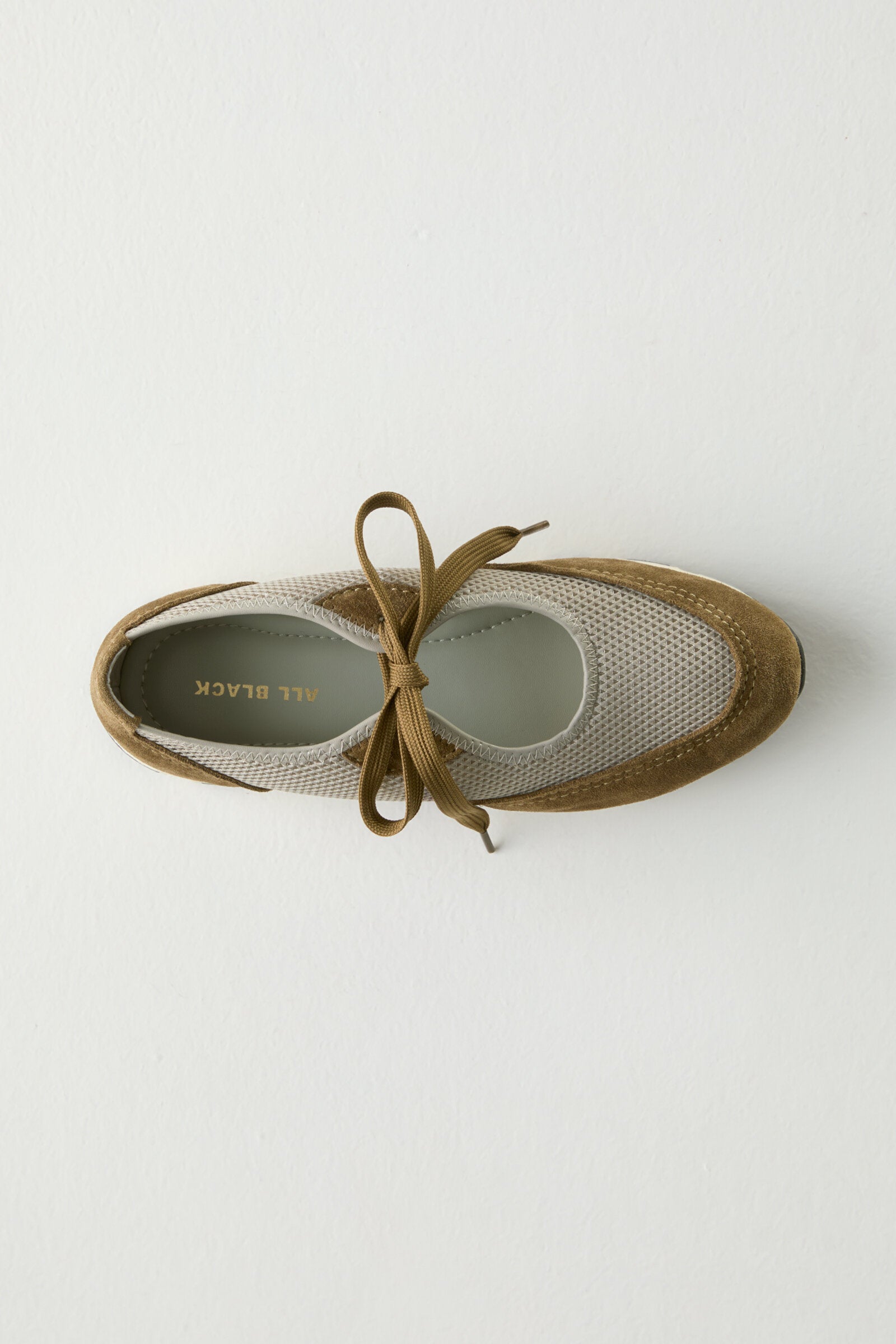 Alannah Sneaker