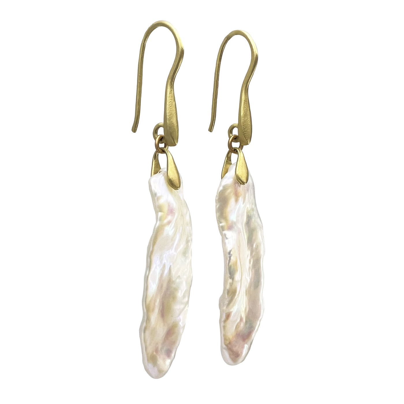Elongated Petal Pearl Dancing Earring