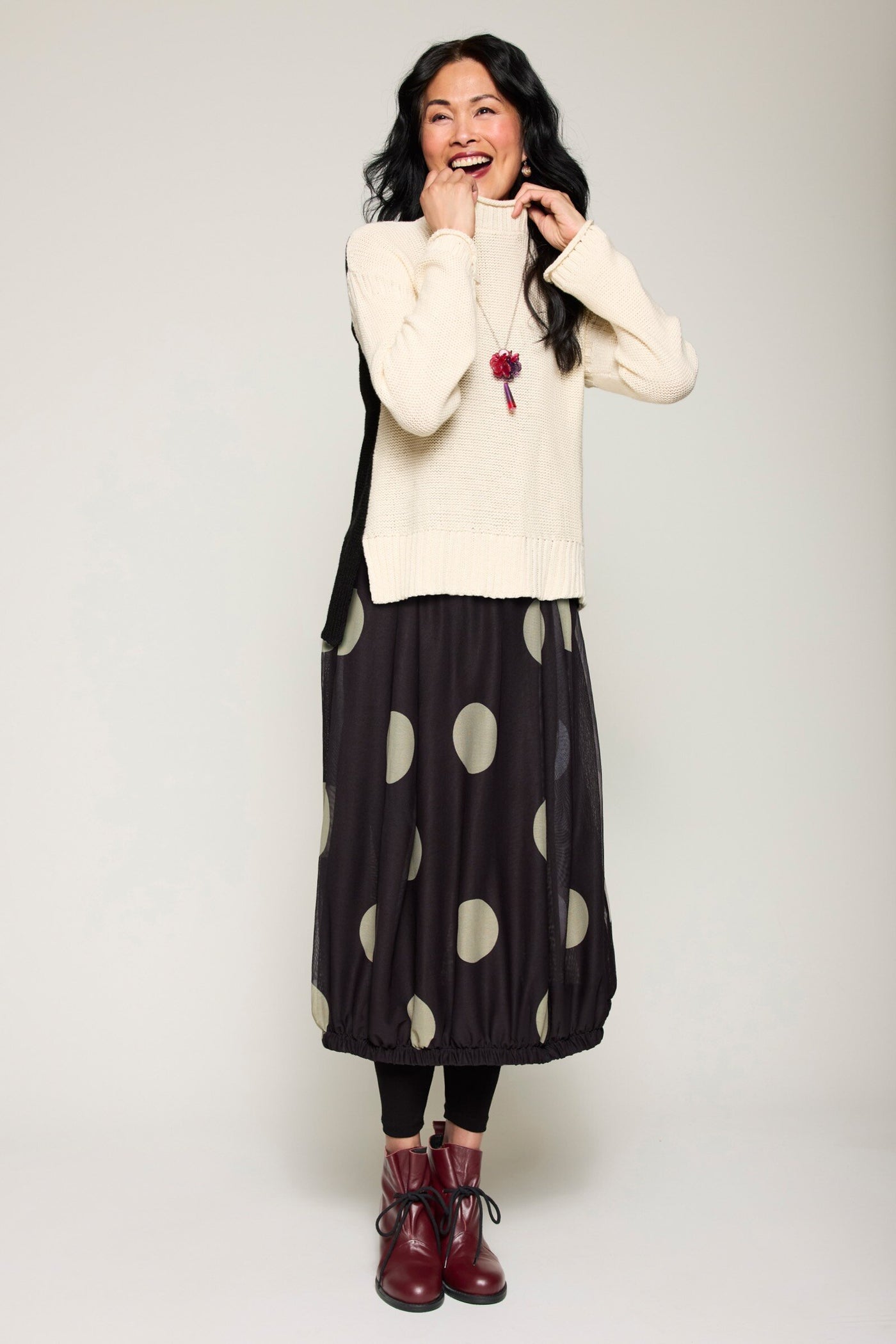 Ivory/Black