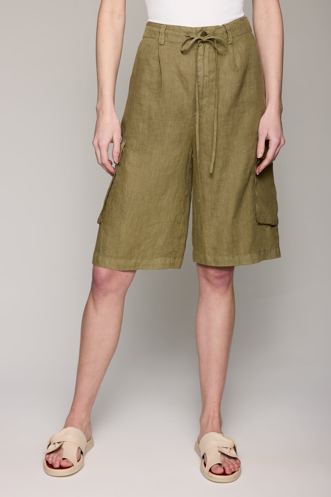 Pure Linen Eyelet Talia Short