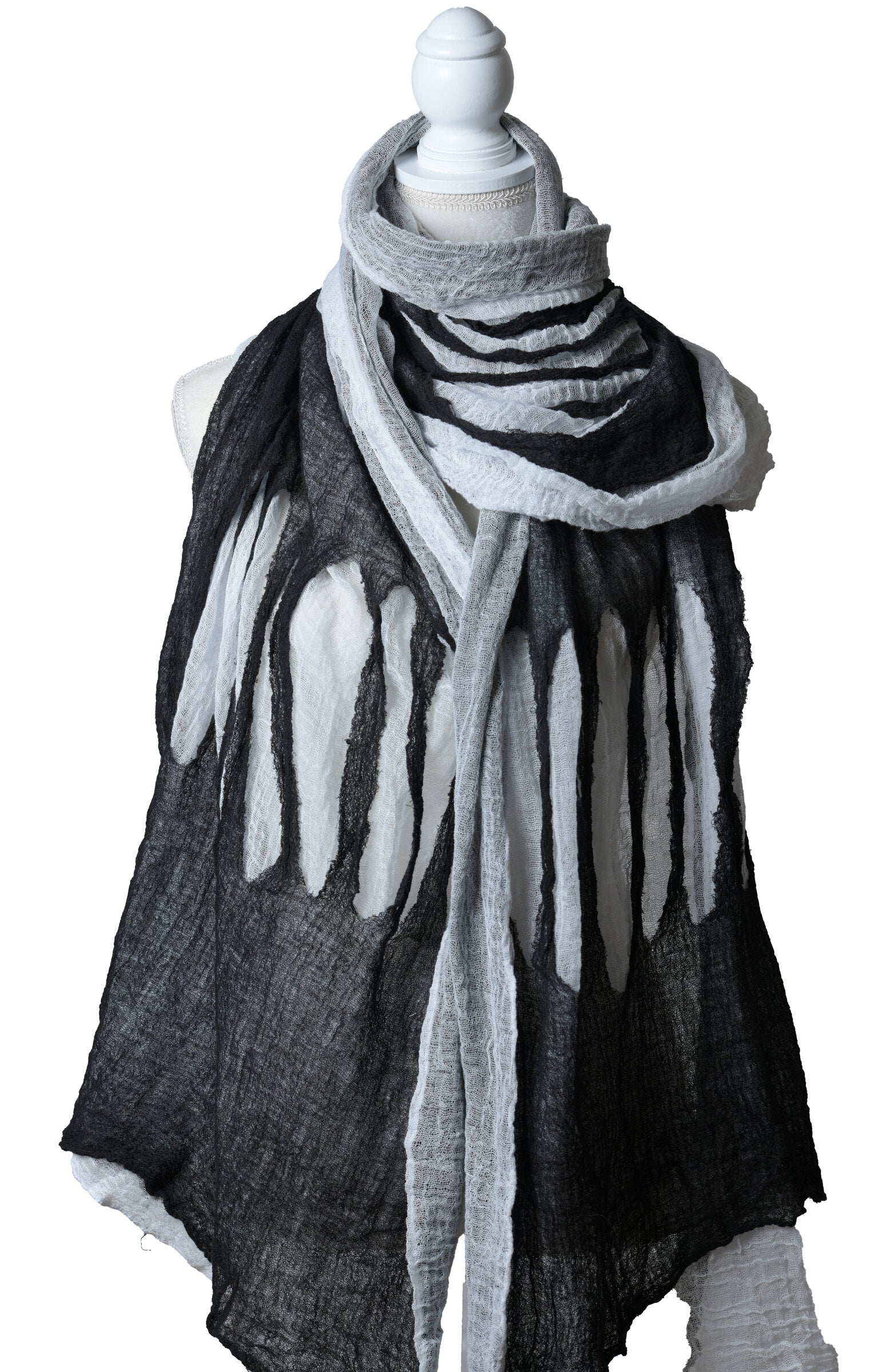 Black/White