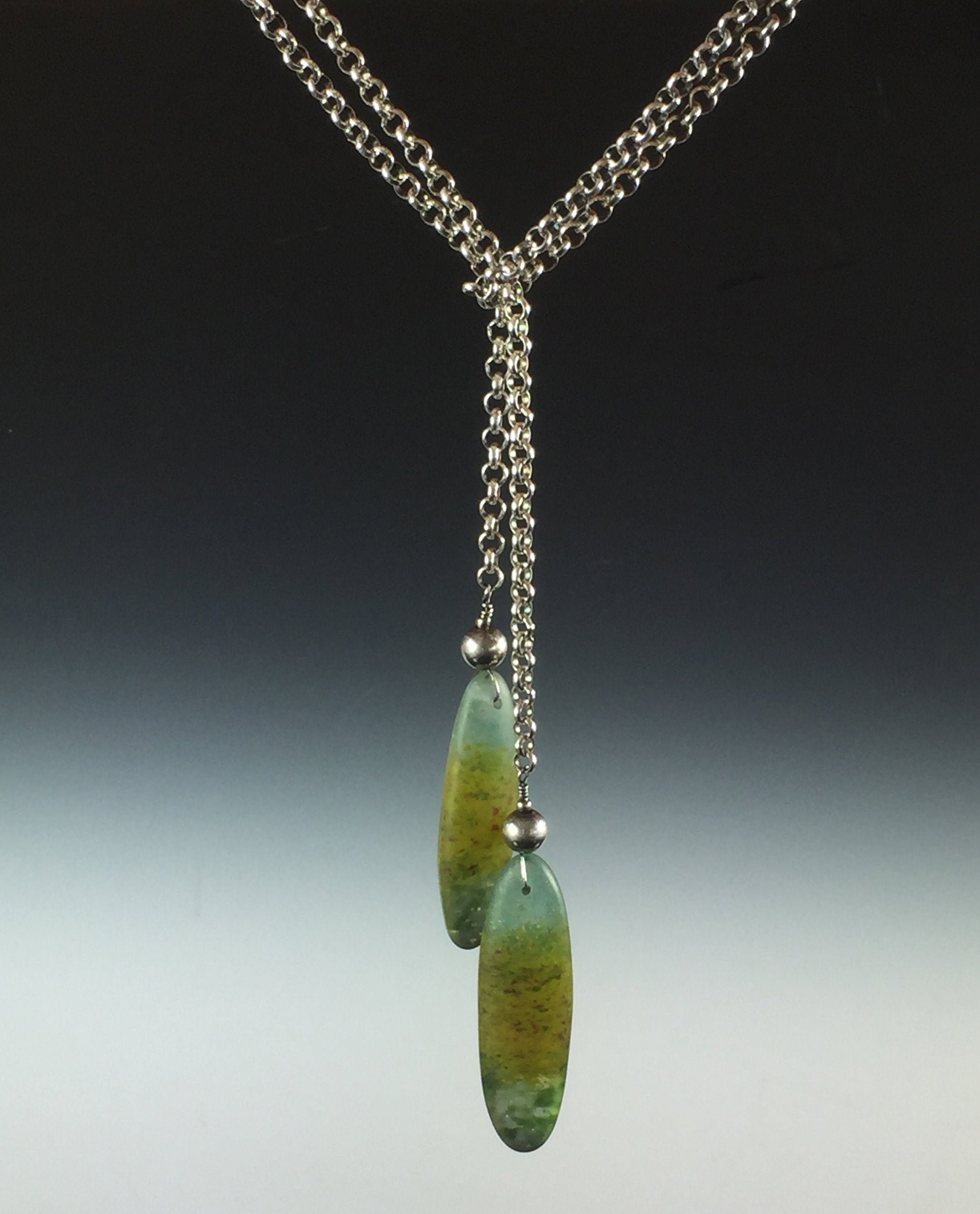 Pod Pate de Verre Lariat in Desert