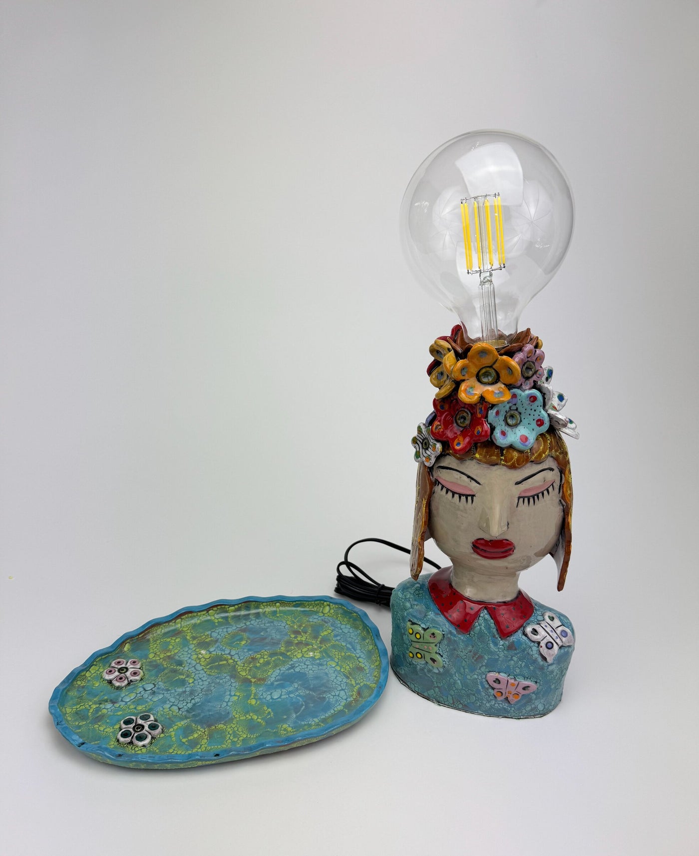 Queen Paulina Meditating Lamp