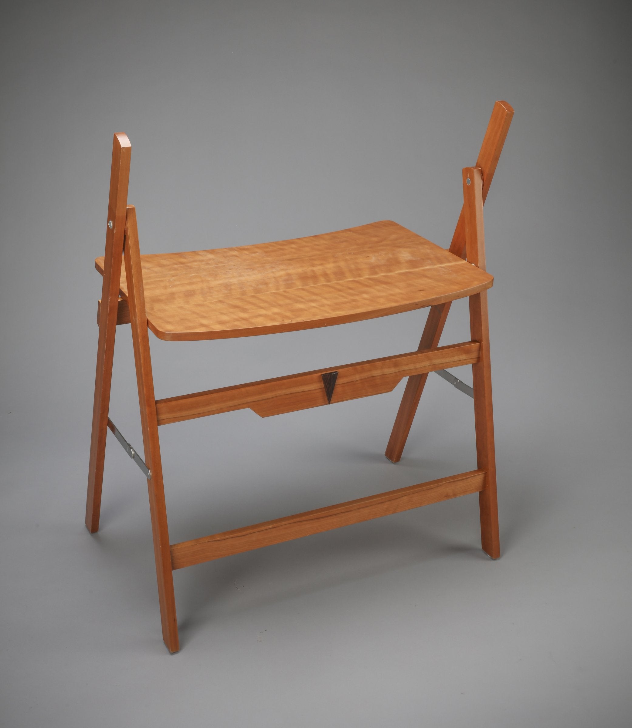 Adjustable Scissor Desk