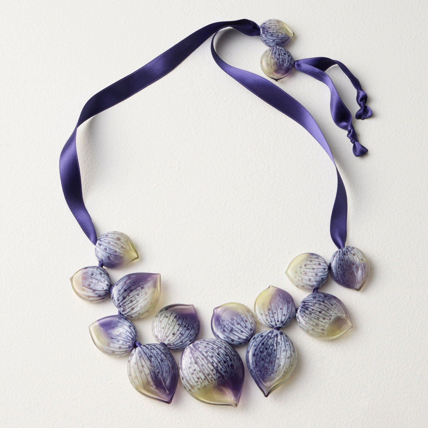 Soft Petals Necklace