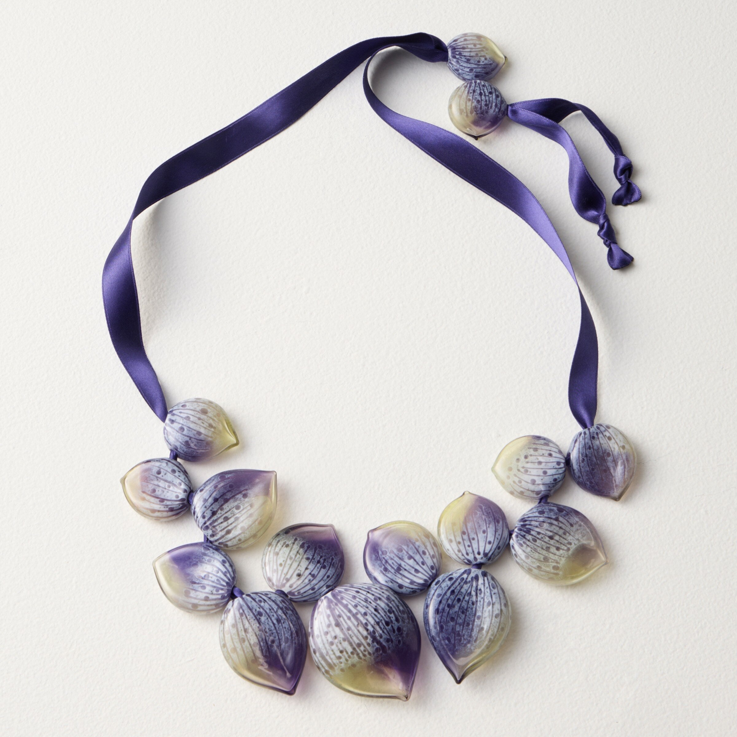 Soft Petals Necklace