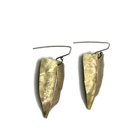 Shield Earrings No. 3876