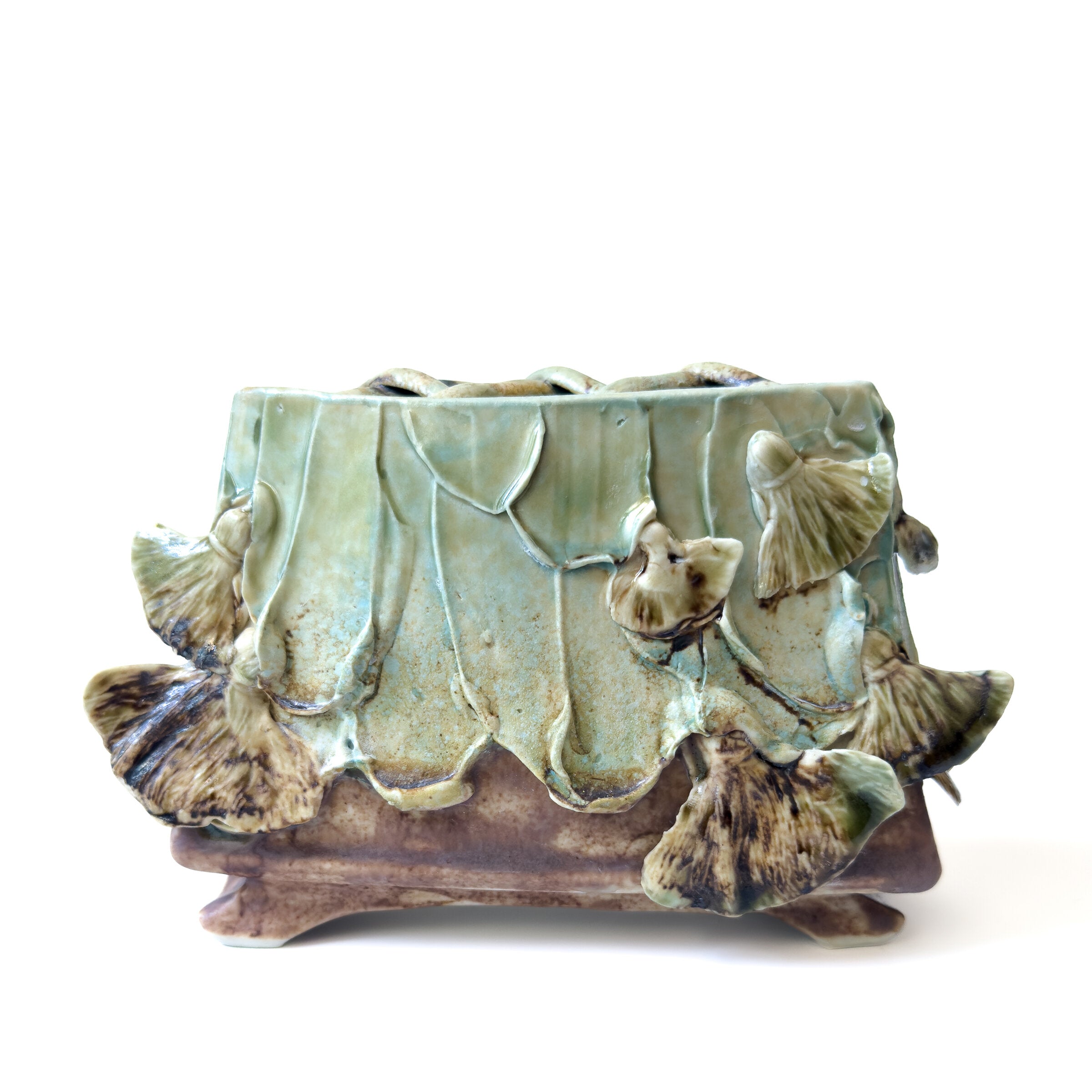 Moody Tassel Flower Brick