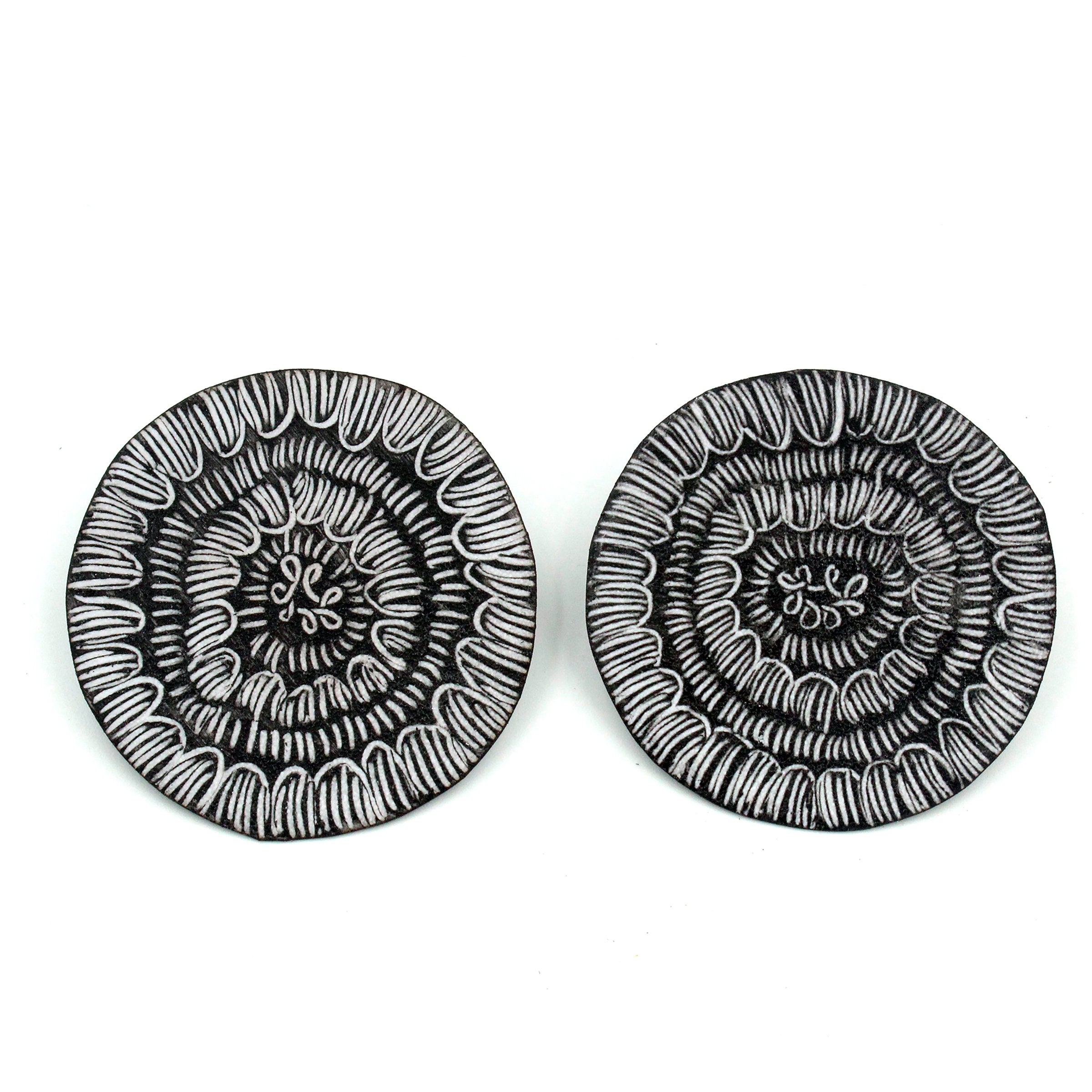 Arc Line Arc Sgraffito Earrings